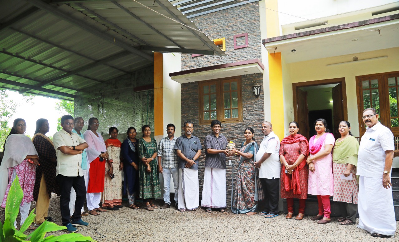 ചെങ്ങന്നൂര്‍ നഗരസഭയിലെ 500 വീടുകള്‍ക്ക് ജല അതോറിറ്റിയുടെ സൗജന്യ കുടിവെള്ള കണക്ഷന്‍ നല്‍കുന്ന 1.72 കോടിയുടെ പദ്ധതി ഉദ്ഘാടനം നടത്തി